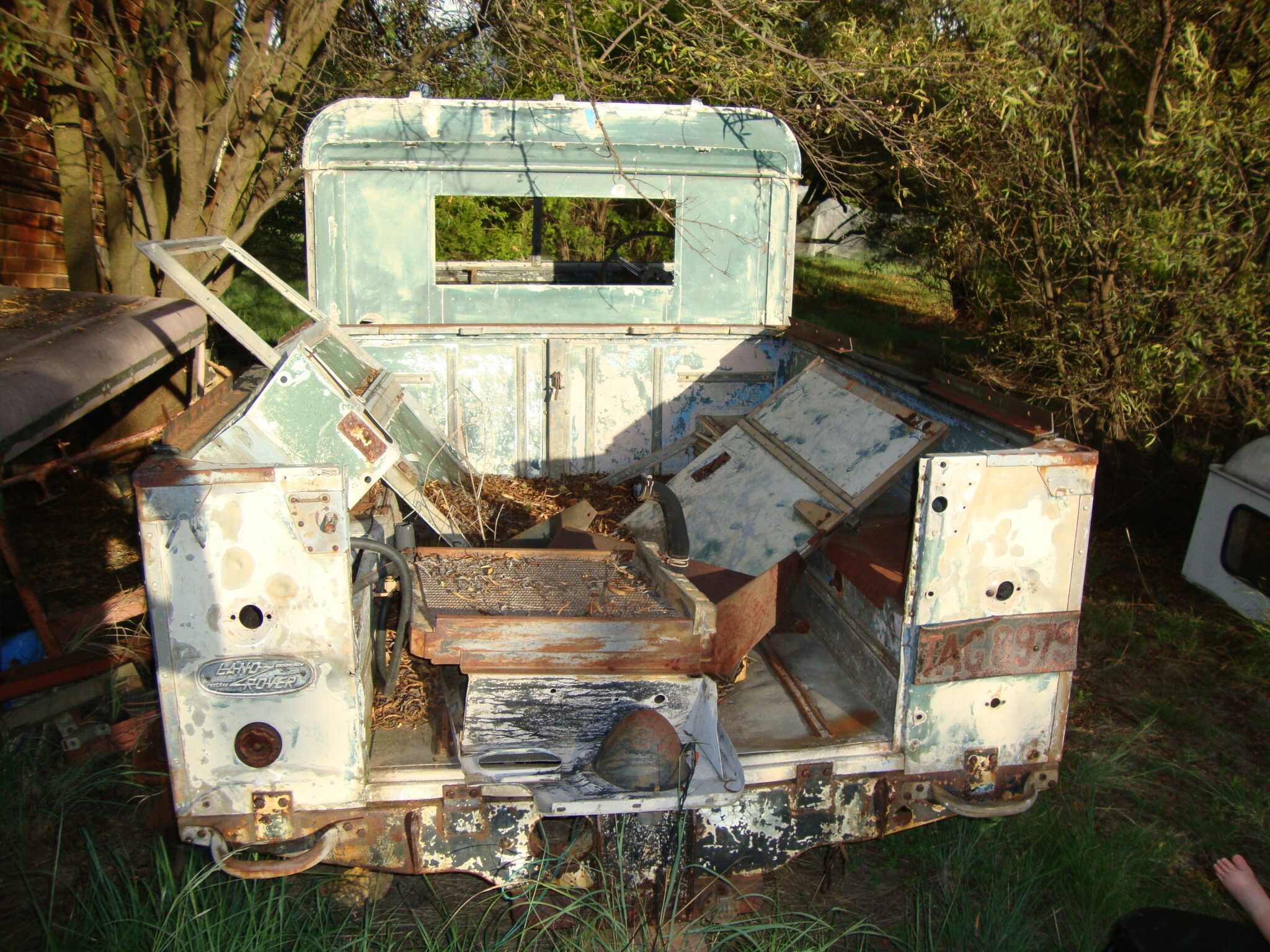 Ten Land Rover Restoration Tips and Tricks - The Overland Legend